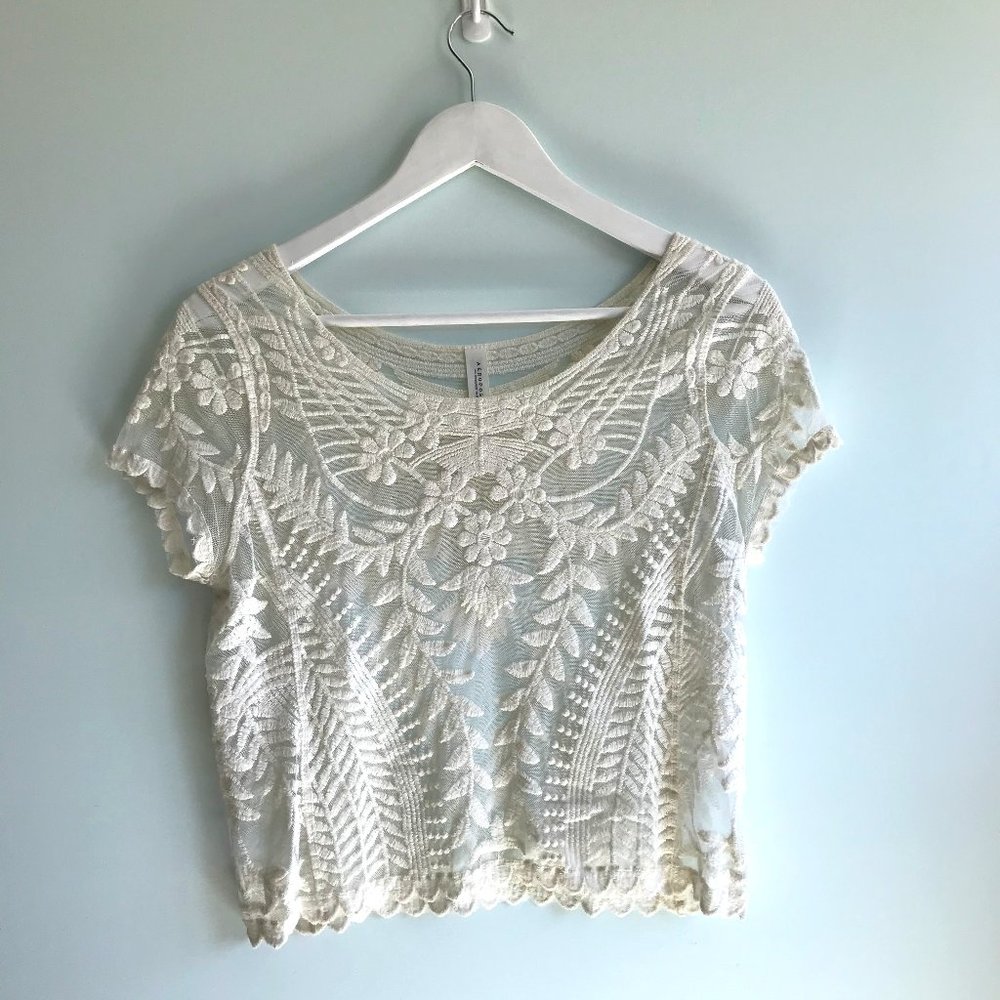 Aeropostale lace t-shirt